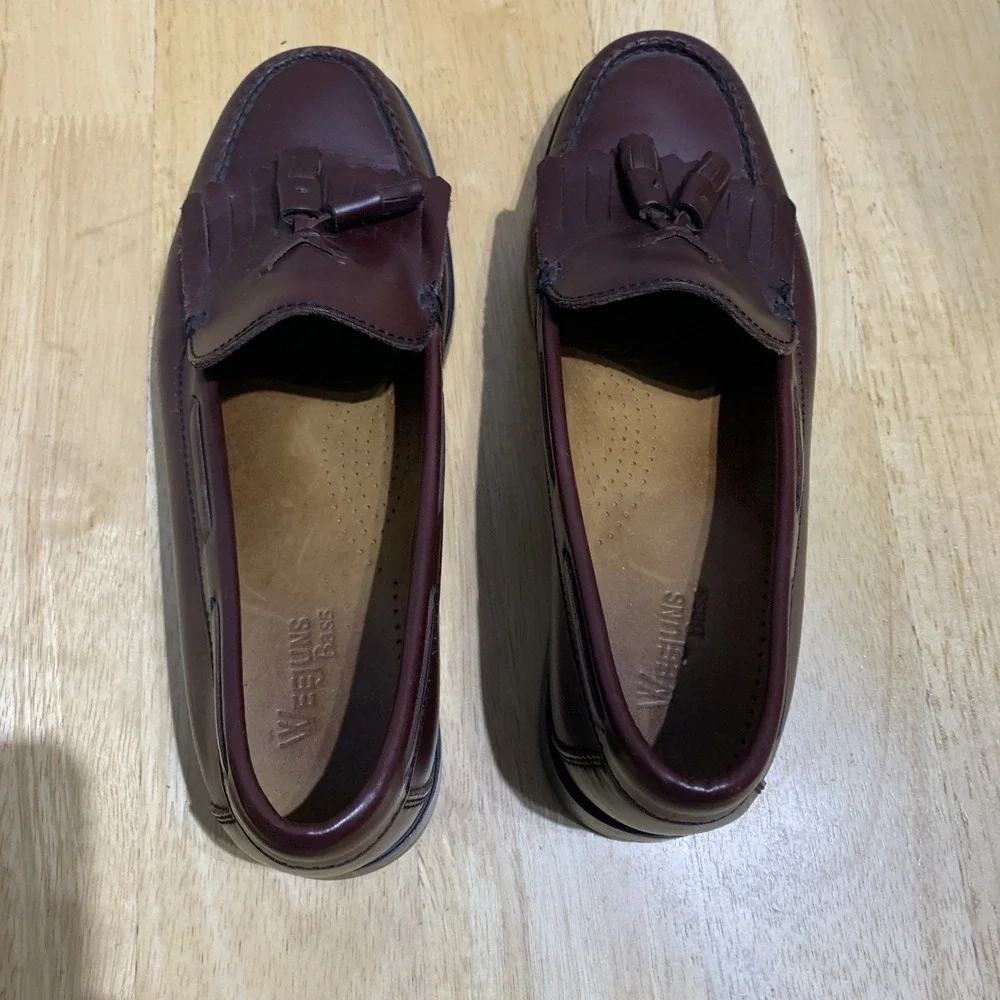 Vintage Men'sG.H Bass & Co Weejuns Sz‎ 9.5M Burgundy Marietta II Dress Shoes.